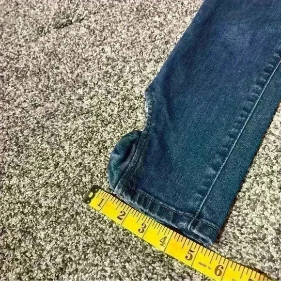 Modcloth Medium Wash Cropped Bow Detail Ankle Jeans Size S - Picture 4 of 12